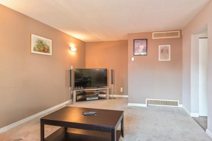Photo 5 at 32 - 21555 Dewdney Trunk Road, West Central, Maple Ridge