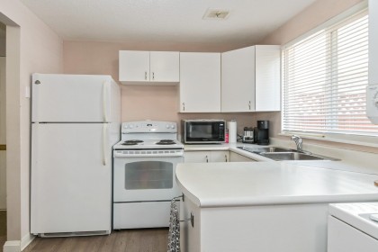 Photo 9 at 32 - 21555 Dewdney Trunk Road, West Central, Maple Ridge