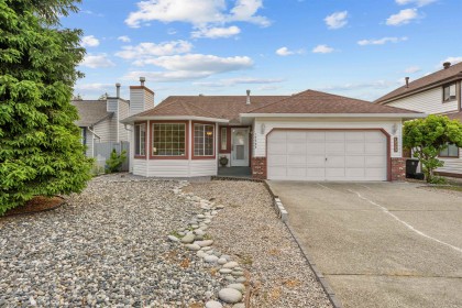 Photo 2 at 12309 193 Street, Mid Meadows, Pitt Meadows