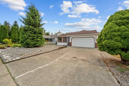 Photo 3 at 12309 193 Street, Mid Meadows, Pitt Meadows