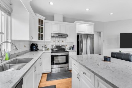 Photo 6 at 20547 118 Avenue, Southwest Maple Ridge, Maple Ridge