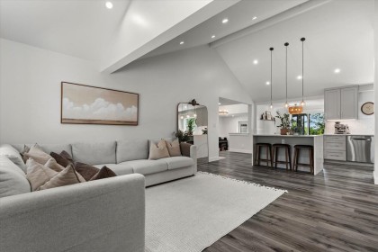 Photo 9 at 21730 River Road, West Central, Maple Ridge