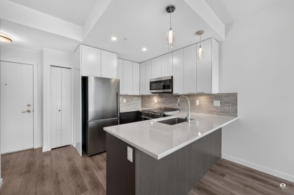 Photo 4 at 503 - 11639 227 Street, East Central, Maple Ridge