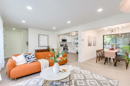 Photo 1 at 2155 Rindall Avenue, Central Pt Coquitlam, Port Coquitlam