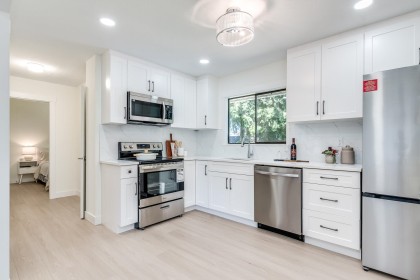 Photo 9 at 2155 Rindall Avenue, Central Pt Coquitlam, Port Coquitlam