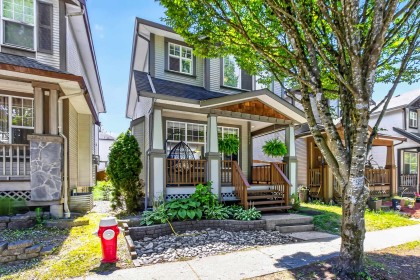 Photo 2 at 24348 102a Avenue, Albion, Maple Ridge
