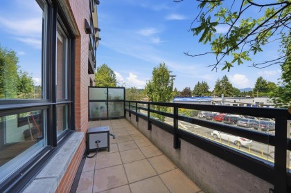 Photo 21 at 203 - 2664 Kingsway Avenue, Central Pt Coquitlam, Port Coquitlam