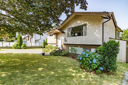 Photo 3 at 11809 230 Street, East Central, Maple Ridge
