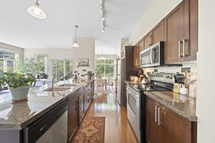 Photo 6 at 211 - 2353 Marpole Avenue, Central Pt Coquitlam, Port Coquitlam