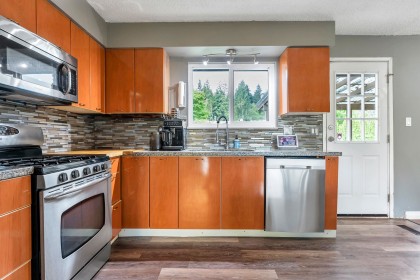 Photo 11 at 1231 Prairie Avenue, Lincoln Park PQ, Port Coquitlam