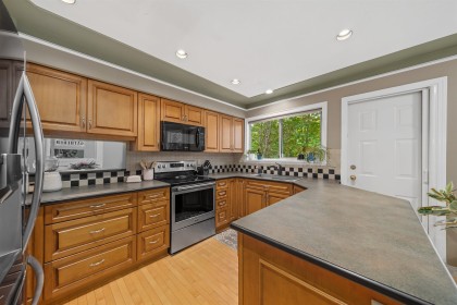 Photo 11 at 175 - 1140 Castle Crescent, Citadel PQ, Port Coquitlam