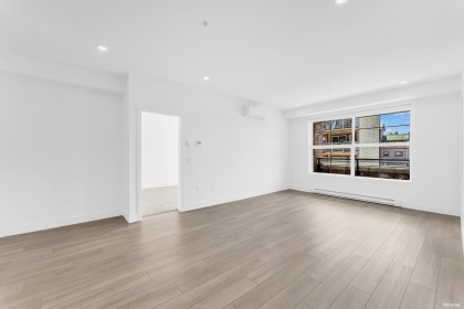 Photo 18 at 204 - 22633 Selkirk Avenue, East Central, Maple Ridge