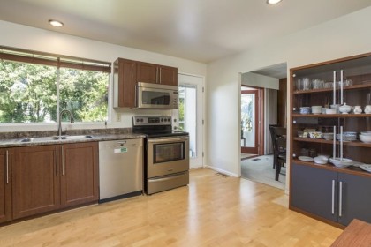 Photo 10 at 1470 June Crescent, Mary Hill, Port Coquitlam