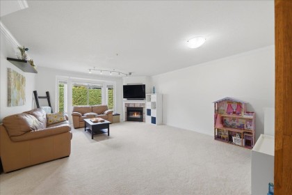 Photo 3 at 34 - 12268 189a Street, Central Meadows, Pitt Meadows