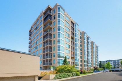 Photo 1 at 402 - 12148 224 Street, East Central, Maple Ridge