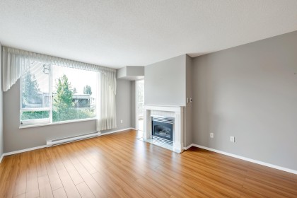 Photo 4 at 402 - 12148 224 Street, East Central, Maple Ridge