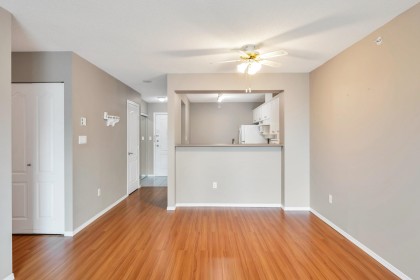 Photo 8 at 402 - 12148 224 Street, East Central, Maple Ridge