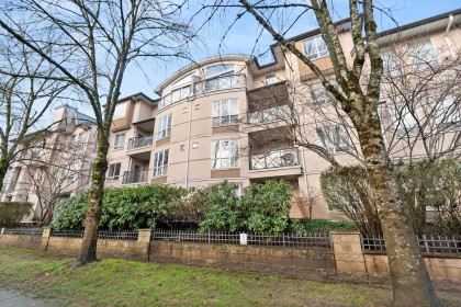 Photo 2 at 308 - 2435 Welcher Avenue, Port Coquitlam