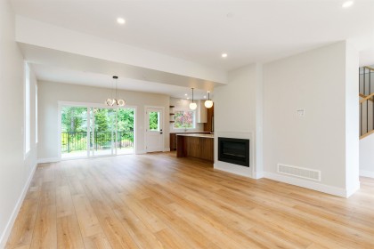 Photo 5 at 8336 Miller Crescent, Mission BC, Mission