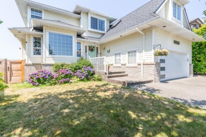 Photo 2 at 18907 118b Avenue, Central Meadows, Pitt Meadows