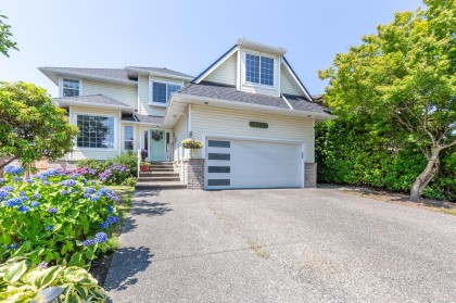 Photo 1 at 18907 118b Avenue, Central Meadows, Pitt Meadows