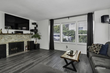 Photo 4 at 1 - 19236 119 Avenue, Central Meadows, Pitt Meadows