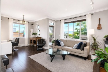 Photo 3 at 213 - 11882 226th Street, East Central, Maple Ridge