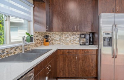 Photo 10 at 23005 Olund Crescent, East Central, Maple Ridge