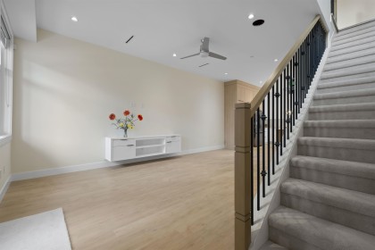 Photo 5 at 1 - 1433 Barberry Drive, Birchland Manor, Port Coquitlam