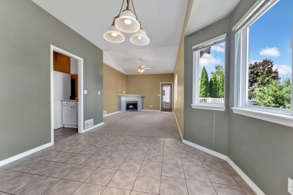 Photo 12 at 20135 121st Avenue, Northwest Maple Ridge, Maple Ridge
