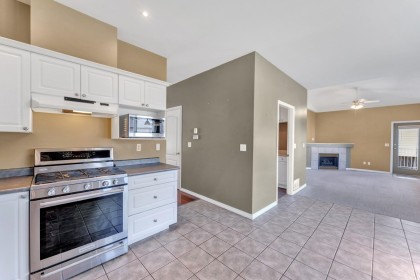 Photo 9 at 20135 121st Avenue, Northwest Maple Ridge, Maple Ridge