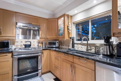 Photo 7 at 3477 Raleigh Street, Woodland Acres PQ, Port Coquitlam