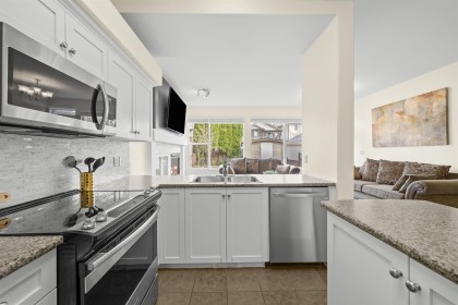 Photo 6 at 10292 242b Street, Albion, Maple Ridge