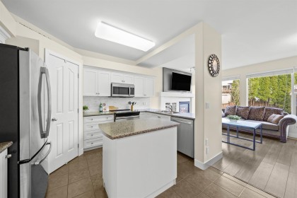 Photo 5 at 10292 242b Street, Albion, Maple Ridge