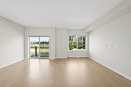 Photo 9 at 136 - 19451 Sutton Avenue, South Meadows, Pitt Meadows