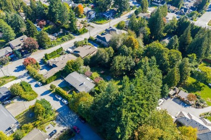 Photo 3 at 33172 Hill Avenue, Mission BC, Mission