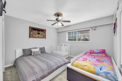 Photo 23 at 22938 Fuller Avenue, East Central, Maple Ridge