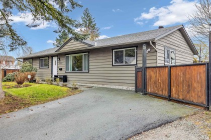 Photo 2 at 22938 Fuller Avenue, East Central, Maple Ridge