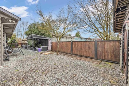 Photo 32 at 22938 Fuller Avenue, East Central, Maple Ridge