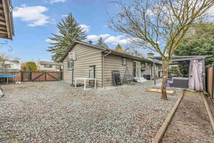 Photo 34 at 22938 Fuller Avenue, East Central, Maple Ridge
