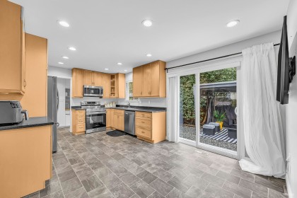 Photo 11 at 22938 Fuller Avenue, East Central, Maple Ridge