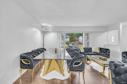 Photo 8 at 22938 Fuller Avenue, East Central, Maple Ridge
