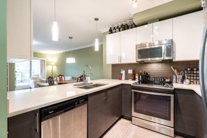 Photo 6 at 203 - 2349 Welcher Avenue, Central Pt Coquitlam, Port Coquitlam