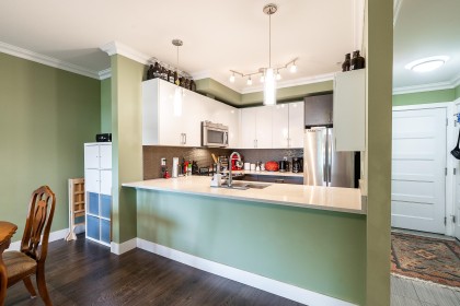Photo 10 at 203 - 2349 Welcher Avenue, Central Pt Coquitlam, Port Coquitlam