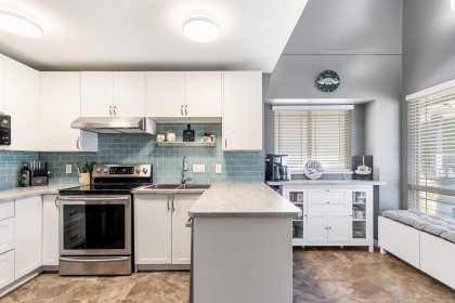 Photo 12 at 5 - 22980 Abernethy Lane, East Central, Maple Ridge