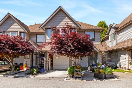 Photo 1 at 5 - 22980 Abernethy Lane, East Central, Maple Ridge