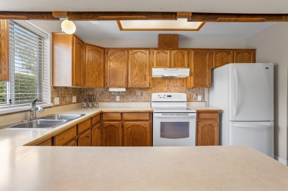 Photo 14 at 21 - 12276 189a Street, Central Meadows, Pitt Meadows