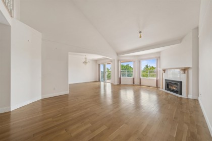Photo 8 at 2677 Fortress Drive, Citadel PQ, Port Coquitlam