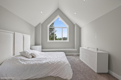 Photo 7 at 23376 124 Avenue, East Central, Maple Ridge