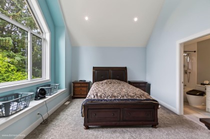 Photo 5 at 23376 124 Avenue, East Central, Maple Ridge